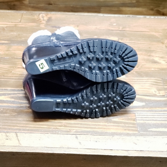 Michael Kors Women Leather Wedge Boot Size 5 - Picture 6 of 6